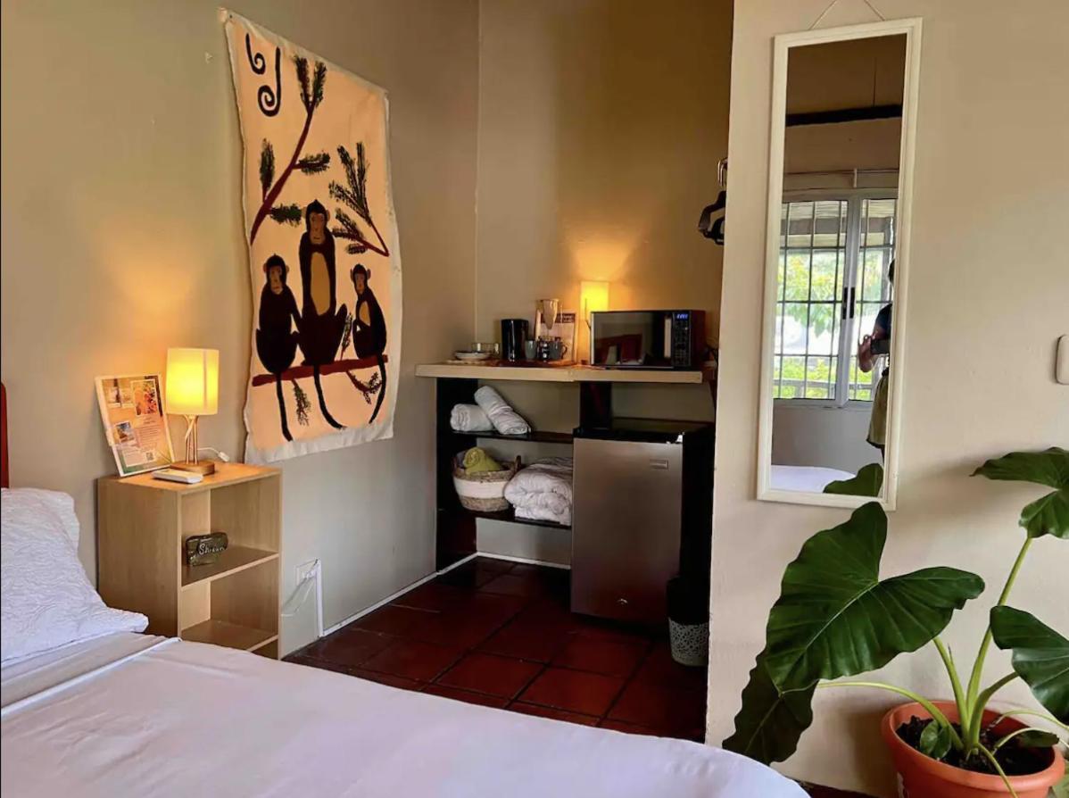 Mizaru Ocean View Hotel Manuel Antonio Кепос Экстерьер фото
